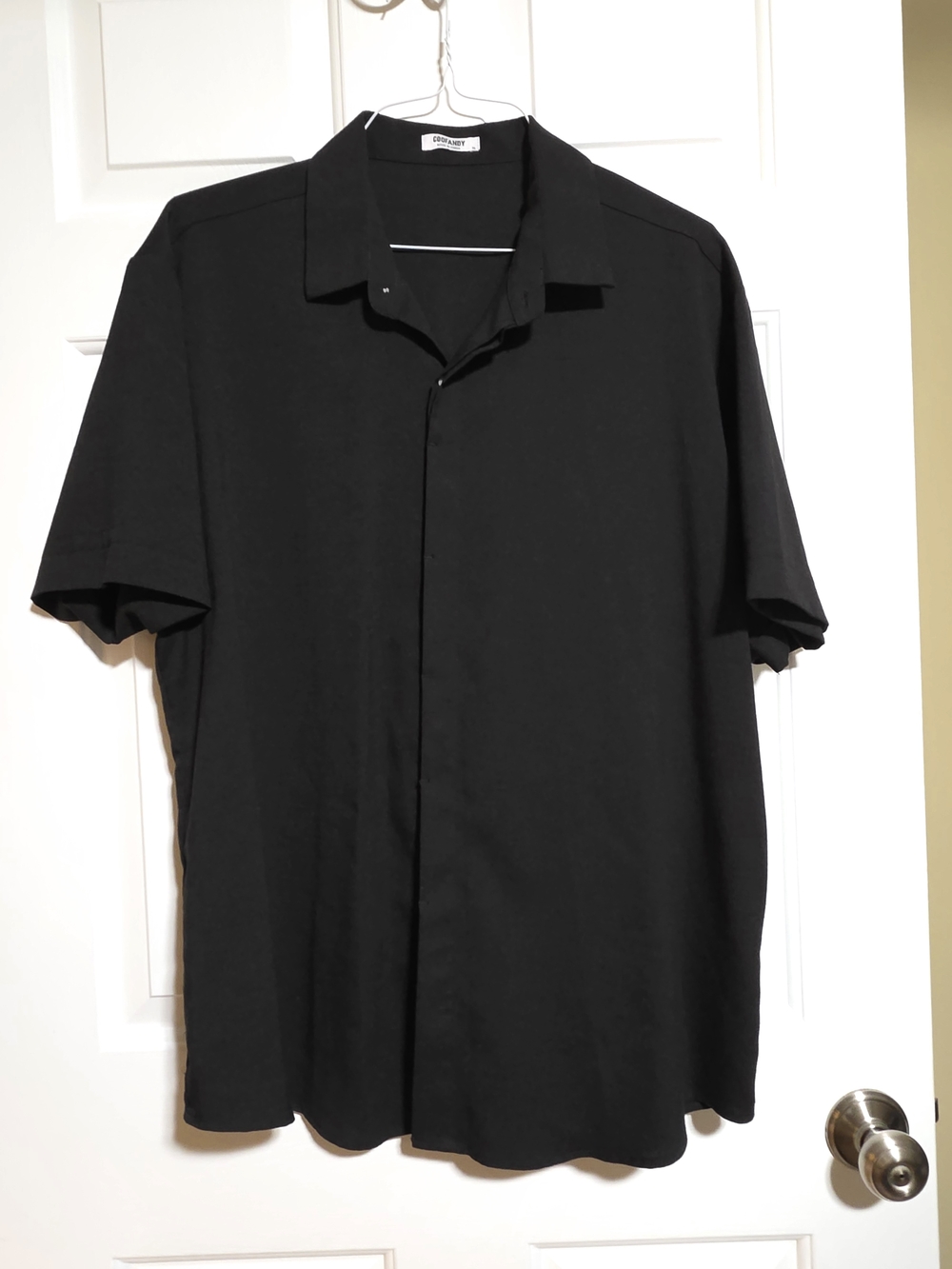 Classic Black Short-Sleeve Button-Down Shirt - Casual Men's Style